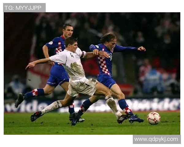 足球明星生死由命视频揭示运动员背后的艰辛与风险引发社会关注与讨论