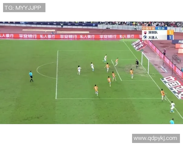 热议足球：深圳足球队的战术变革